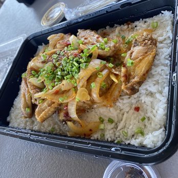 Jelly Donut - Spicy chicken wings on rice - Donuts Near Me - Twentynine Palms, California Jelly Donut - Spicy chicken wings on rice - Donuts Near Me - Twentynine Palms, California