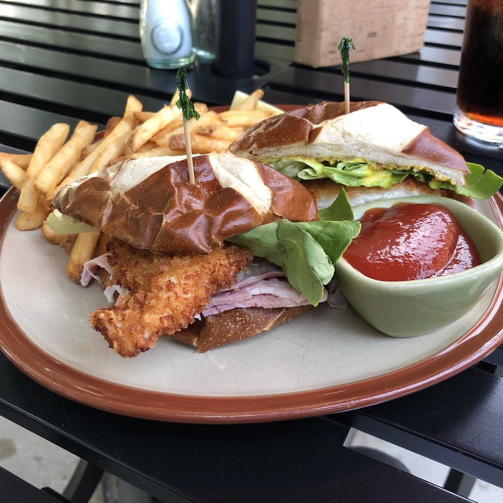 Parkside 23 - New American Near Me - Brookfield, Wisconsin