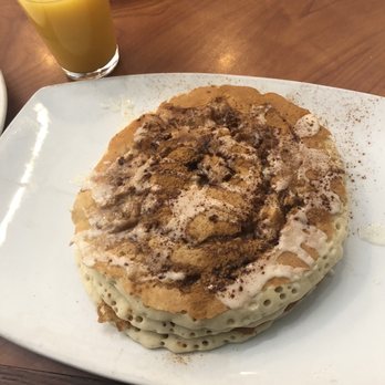 Broken Yolk Cafe - Cinni-cakes - Breakfast & Brunch Near Me - La Quinta, California