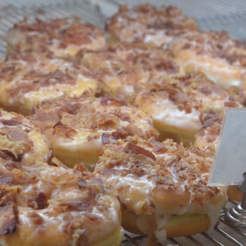 Cafe Dulce - Bacon Donut - Coffee & Tea Near Me - Los Angeles, California
