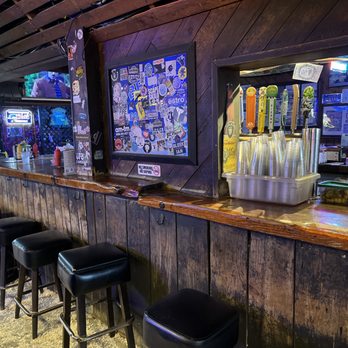 Hinano Café - Bar - Dive Bars Near Me - Venice, California