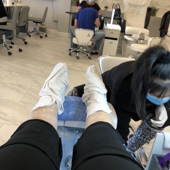Dr Phillips Nail Spa - Pedi time - Nail Salons Near Me - Orlando, Florida