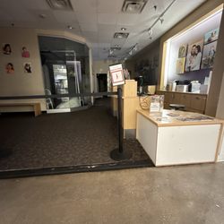 JCPenny Portraits - No one working