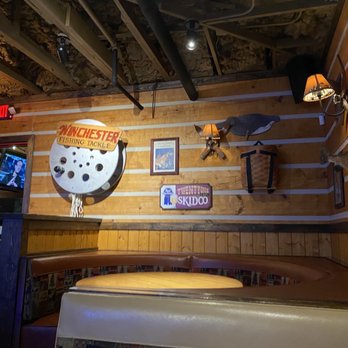 Twin Peaks - design - Sports Bars Near Me - Houston, Texas Twin Peaks - design - Sports Bars Near Me - Houston, Texas