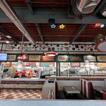 Portillo's Tucson - Hot Dogs Near Me - Tucson, Arizona Portillo's Tucson - Hot Dogs Near Me - Tucson, Arizona