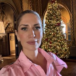The Mar-a-Lago Club - Love the Christmas decor