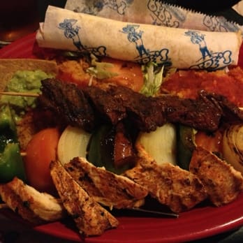 Pepe’sです！ Pepe's Mexican Restaurant in Waukegan