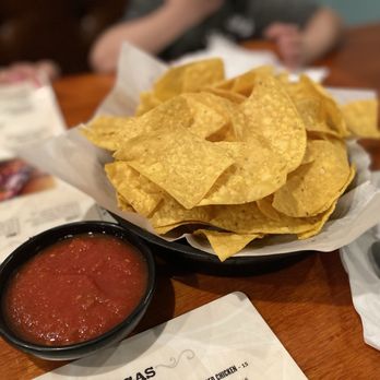 El Sonador - Chips and Salsa - Mexican Near Me - Gatlinburg, Tennessee