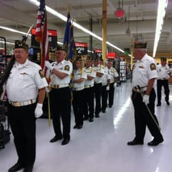 Walmart Neighborhood Market - Grand opening