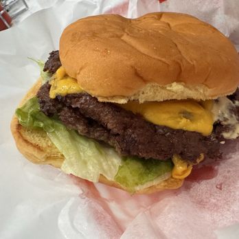 Patty’s Diner - Classic Burger - American Near Me - Burlingame, California