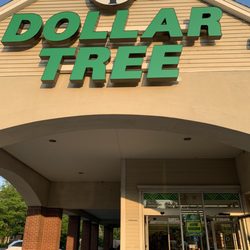 Dollar Tree - Outside