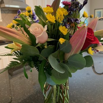 The Farmers Petals - Another angle on day of delivery. - Floral Designers Near Me - Sarasota, Florida The Farmers Petals - Another angle on day of delivery. - Floral Designers Near Me - Sarasota, Florida