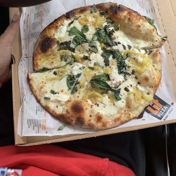 LIT Pizza - Burbank - Build your own: white sauce, ricotta, fresh mozzarella, minced garlic, evoo, basil, spinach, banana peppers, - Pizza Near Me - Baton Rouge, Louisiana LIT Pizza - Burbank - Build your own: white sauce, ricotta, fresh mozzarella, minced garlic, evoo, basil, spinach, banana peppers, - Pizza Near Me - Baton Rouge, Louisiana