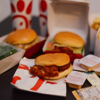 Chick-fil-A - regular sandwich - Fast Food Near Me - Elmhurst, New York