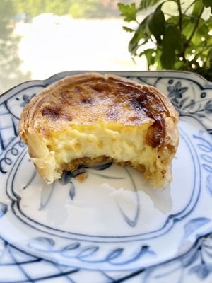 Suzanne's Cake & Pastry by null