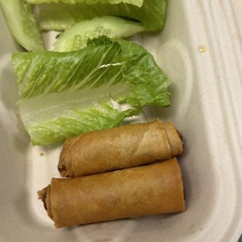 Malai Thai Kitchen - Spring Rolls (6pcs), sorry we whacked them before I could take the picture. A definite way to start the meal. Delicious!! - Thai Near Me - Kaneohe, Hawaii
