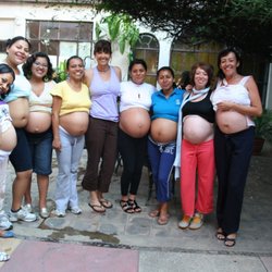 madreluzLA - Childbirth ed class flashing bellies!