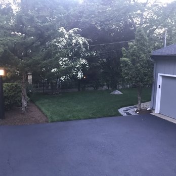 JP Philbin Landscapes & Nursery - a driveway in a residential area - Nurseries & Gardening Near Me - Fairfield, Connecticut JP Philbin Landscapes & Nursery - a driveway in a residential area - Nurseries & Gardening Near Me - Fairfield, Connecticut