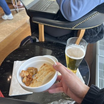 Turkish Airlines Lounge - Airport Lounges Near Me - Dulles, Virginia