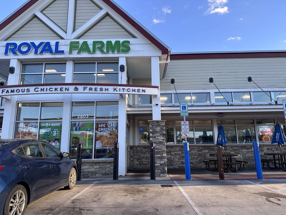 Royal Farms Logo