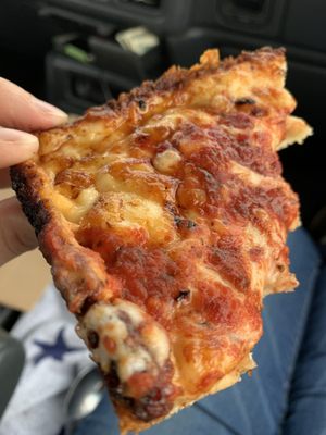 Loui's Pizza by null