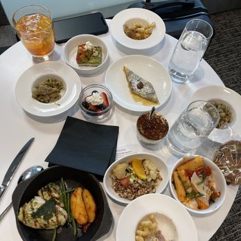 The Centurion Lounge - Airport Lounges Near Me - Denver, Colorado The Centurion Lounge - Airport Lounges Near Me - Denver, Colorado