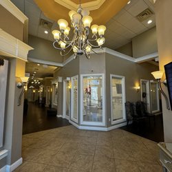Rogers Premier Salon Suites - Entry Lobby