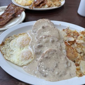 The Omelette House - Biscuits and Gravy. - Breakfast & Brunch Near Me - Villa Park, Illinois The Omelette House - Biscuits and Gravy. - Breakfast & Brunch Near Me - Villa Park, Illinois