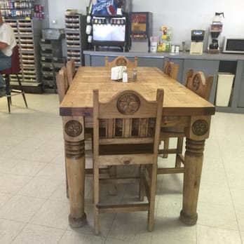 Star Point Trading Post - Tables and food to order - Grocery Near Me - Imlay, Nevada