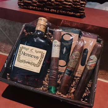 Azure Event Creations - Custom basket fathers day - Party & Event Planning Near Me