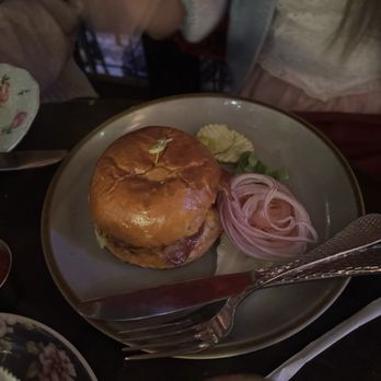 Oscar Wilde - Wilde Wagyu Bacon Cheeseburger - Cocktail Bars Near Me - New York, New York Oscar Wilde - Wilde Wagyu Bacon Cheeseburger - Cocktail Bars Near Me - New York, New York
