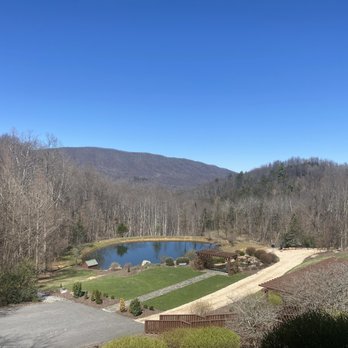 House Mountain Inn - Bed & Breakfast Near Me - Lexington, Virginia