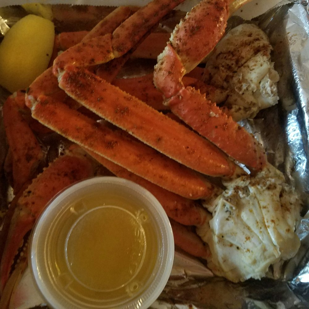 Seafood Bay - Snow crab legs platter - Seafood Near Me - Philadelphia, Pennsylvania Seafood Bay - Snow crab legs platter - Seafood Near Me - Philadelphia, Pennsylvania