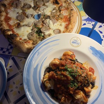 Song E Napule - Salsicce e Funghi Pizza and Fettuccine Nere con Gamberi - Pizza Near Me - New York, New York