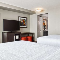 Hampton Inn & Suites Hershey Near The Park - Guest room