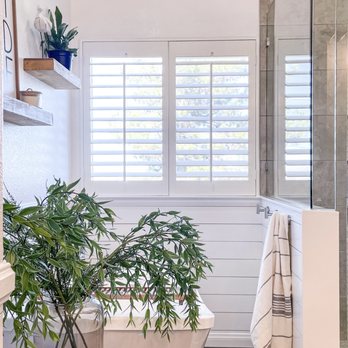 Jamie Loren Home - AFTER Stratford Bathroom - Interior Design Near Me Jamie Loren Home - AFTER Stratford Bathroom - Interior Design Near Me