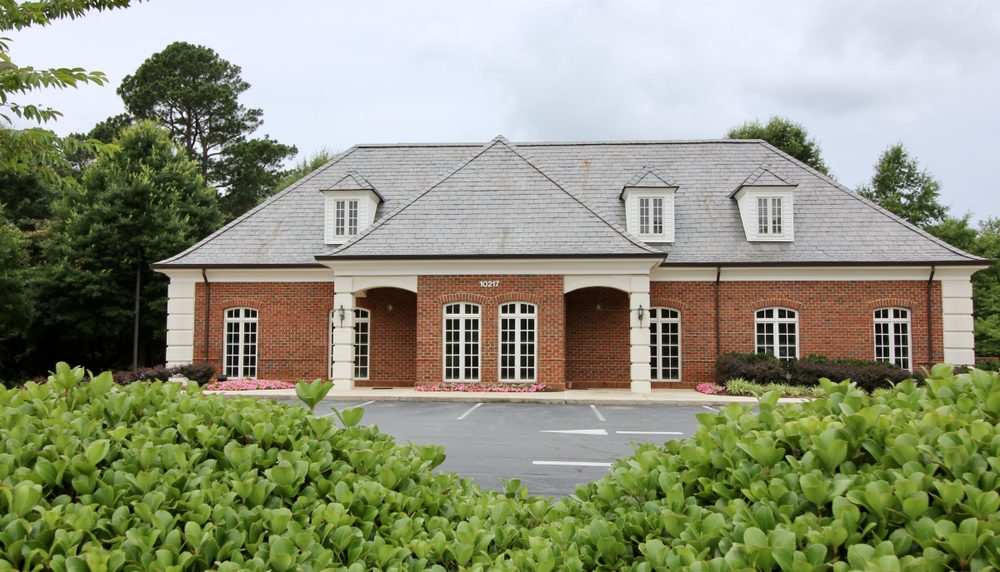 FIDELITY BANK Updated September 2024 10 Photos 10217 Chapel Hill