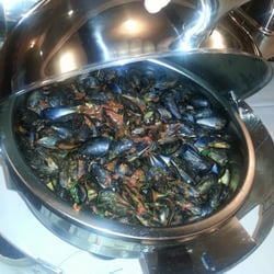 Mendham Golf & Tennis Club Kitchen - Steamed Mussels
