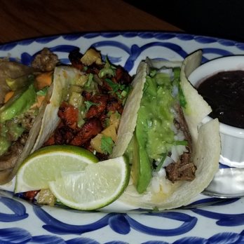 Ambriza - Tacos: carne asada, pastor, and barbacoa - Mexican Near Me - Houston, Texas