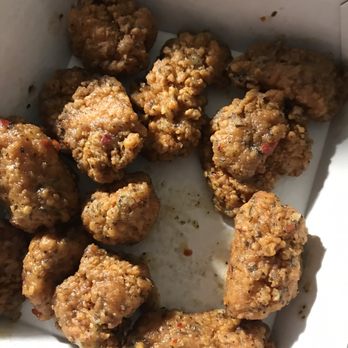 Buffalo Wild Wings - Dry ass Parmesan Garlic boneless wings - Chicken Wings Near Me - Dover, Delaware
