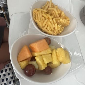 Serendipity Restaurant - Mac N Cheese & Fruit - Sports Bars Near Me - Redondo Beach, California Serendipity Restaurant - Mac N Cheese & Fruit - Sports Bars Near Me - Redondo Beach, California