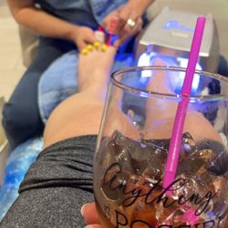 Henry Nails - Complimentary nonalcoholic beverages are offered.