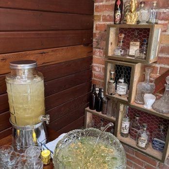 Acme Bar & Company - Custom punch bowls - Whiskey Bars Near Me - Berkeley, California