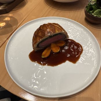 Bijou Restaurant - Beef Wellington - Salad Near Me - Petaluma, California Bijou Restaurant - Beef Wellington - Salad Near Me - Petaluma, California