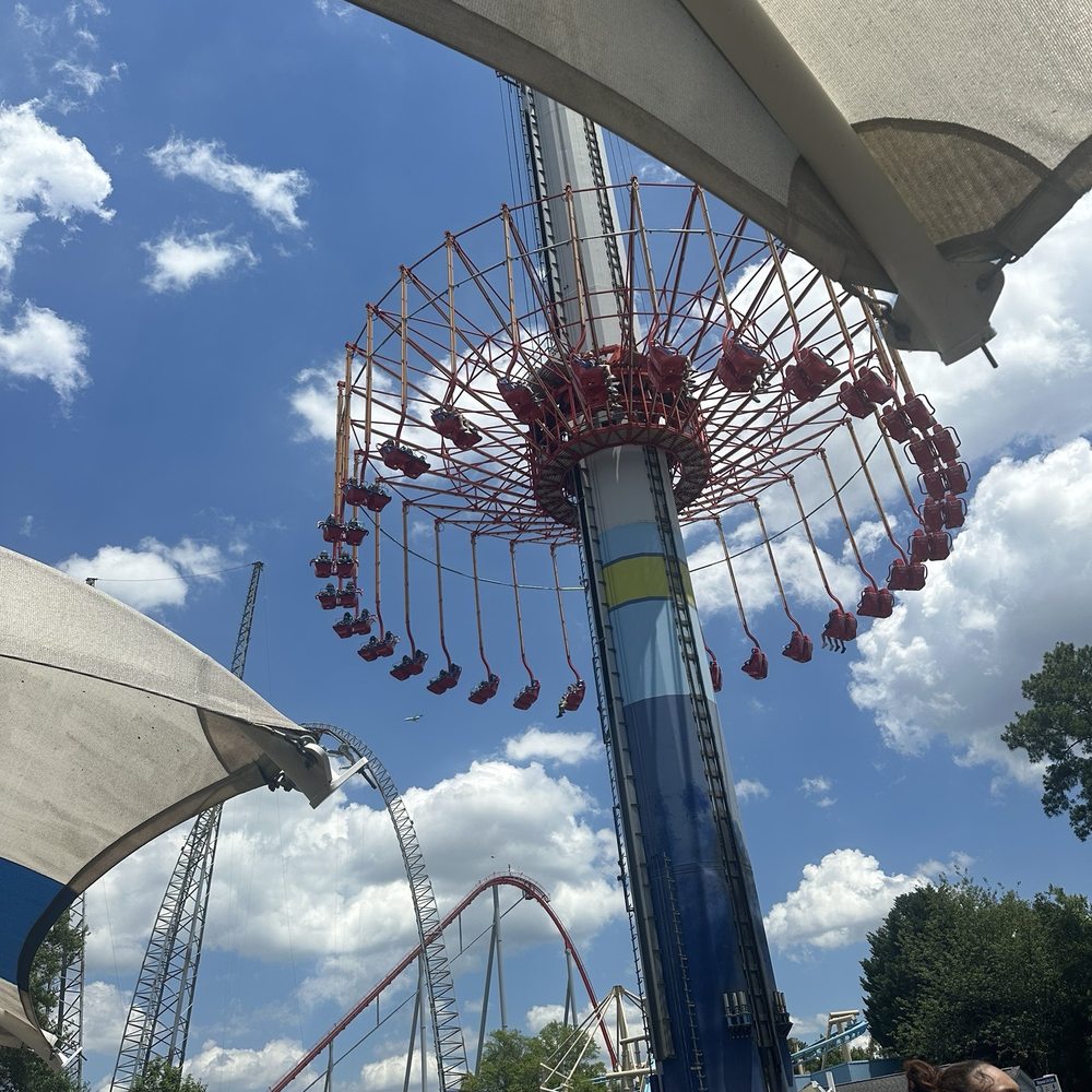 Carowinds - Amusement Parks Near Me - Charlotte, North Carolina Carowinds - Amusement Parks Near Me - Charlotte, North Carolina