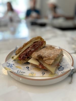 Chèvre Miami by null