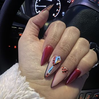 Hi Tech Nails - Nail Salons Near Me - Alameda, California