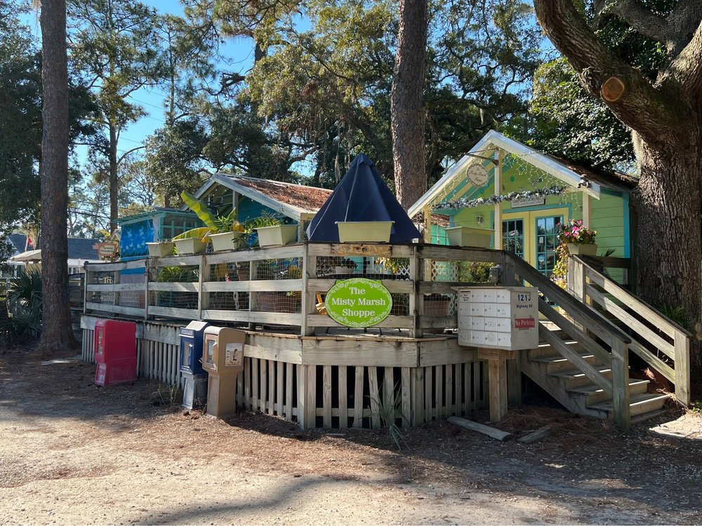 TYBEE SHOPS AT THE OAKS Updated September 2024 1213 US Hwy 80 E