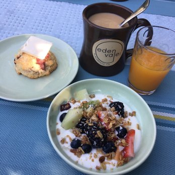 Eden Vale Inn - Bed & Breakfast Near Me - Placerville, California