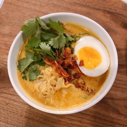Burmese coconut curry noodles soup Burmese coconut curry noodles soup